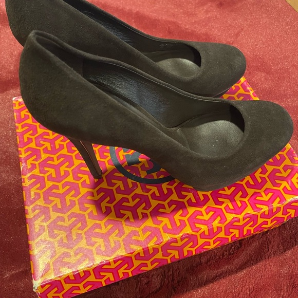 Tory Burch Camille Soft Suede Heels - Coconut - Picture 3 of 6